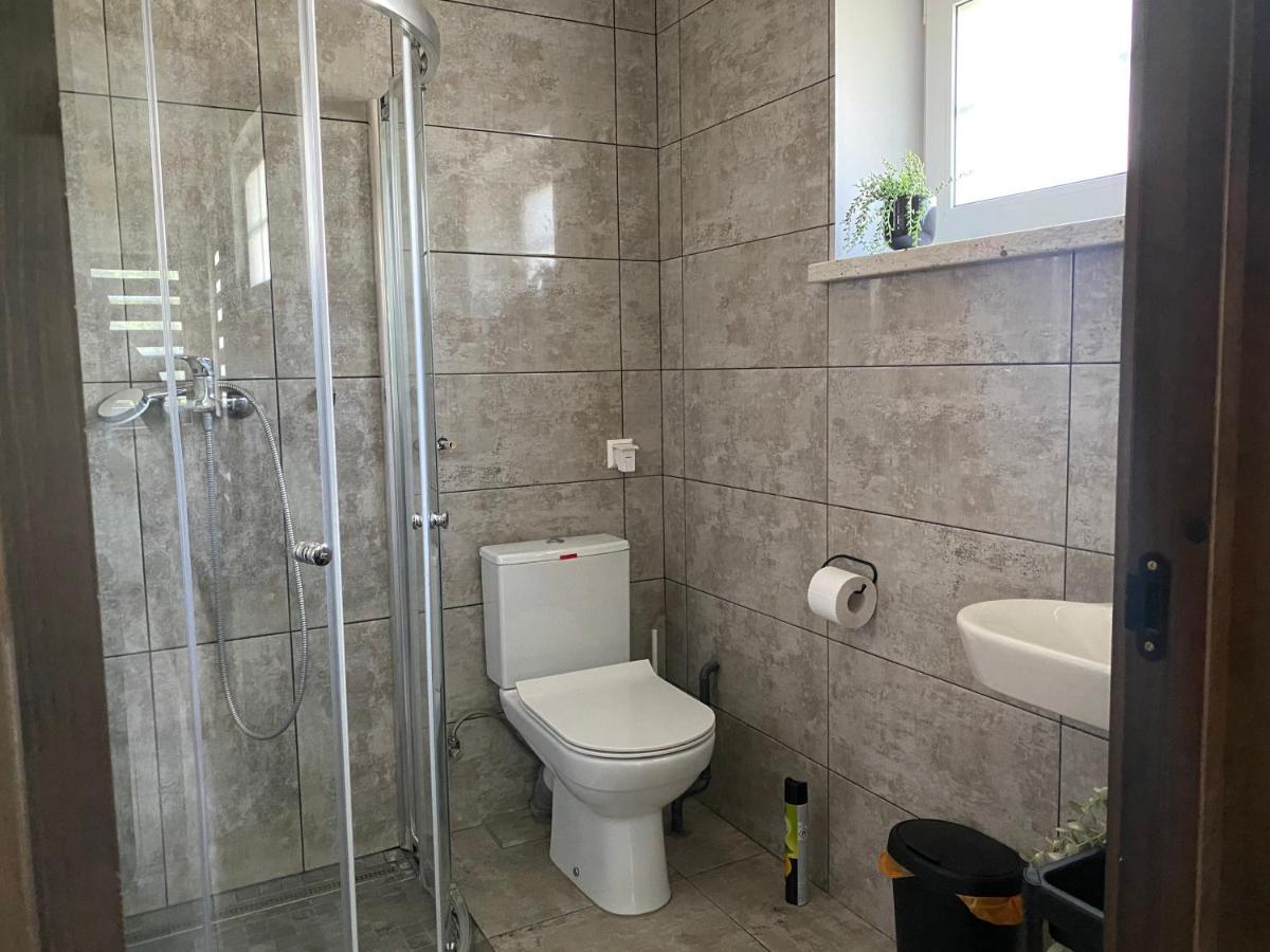 Camera Doppia con Letti Singoli con Bagno