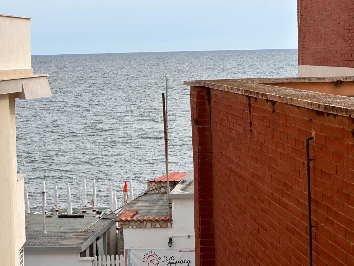 ComfortHouse FronteMare - Bed and Breakfast Ladispoli
