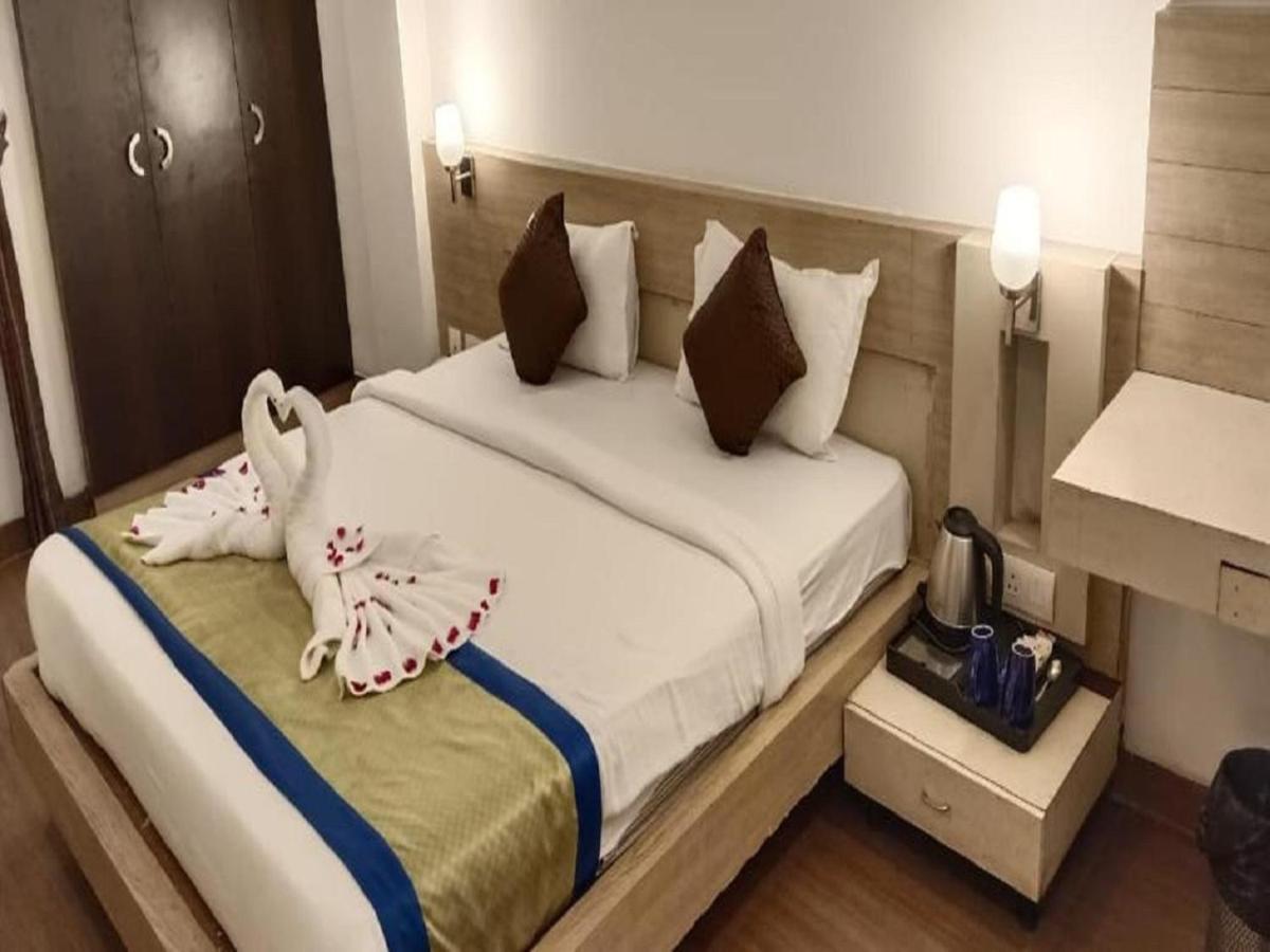 B&B Lucknow - Hotel Tranquil - Bed and Breakfast Lucknow