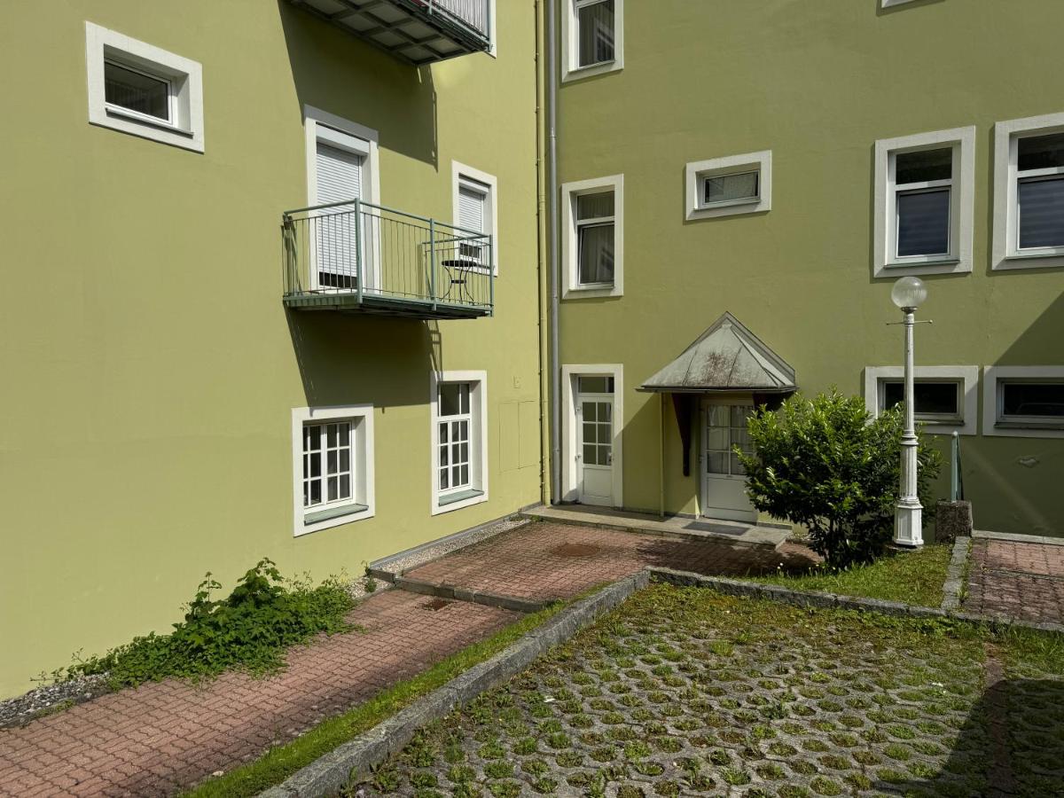 Seepanorama an der Esplanade 2 - B&B Gmunden