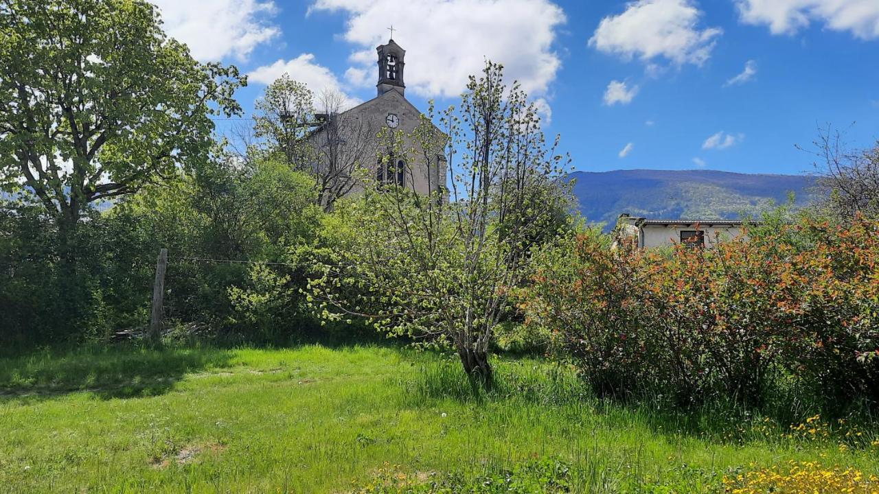 La ferme d'Yvette et Zou, au coeur des Baronnies Provencales, pour un séjour en famille ou entre amis - Chambres d'hôtes Barret
