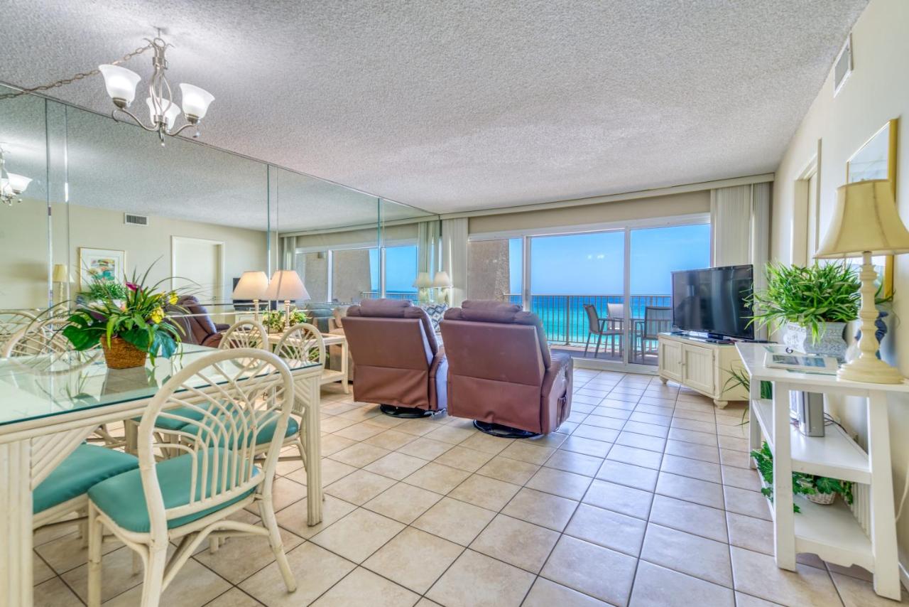 B&B Destin - D404 Beachfront with Beach Service, Pool, & WiFi - Bed and Breakfast Destin