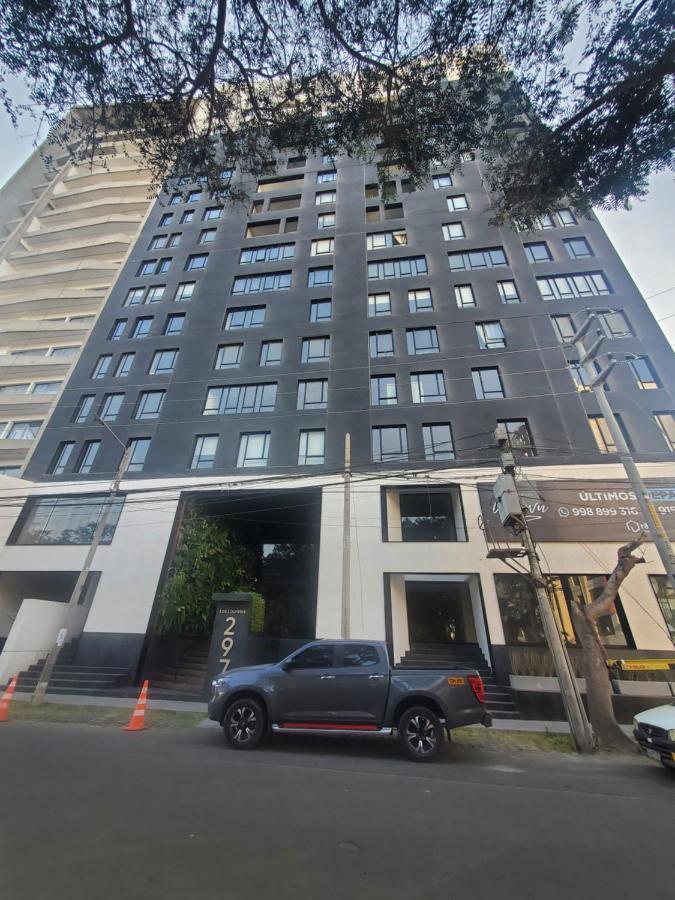 Apartamento Frente a Parque en Urb. California - Bed and Breakfast