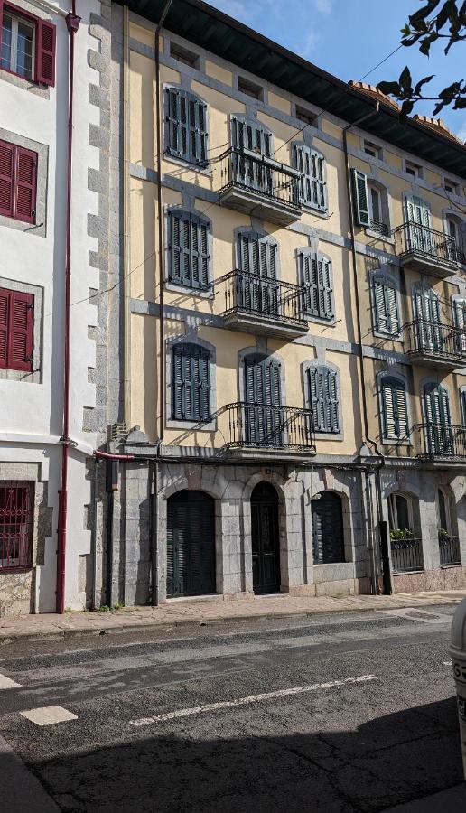 El Mirador Panorámico de Mundaka, con garaje y cuna - B&B