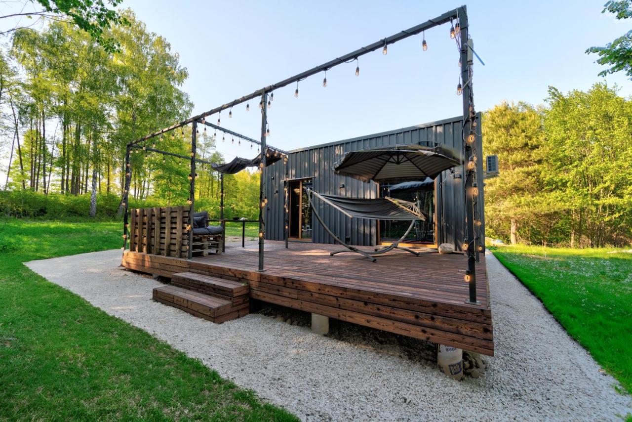 RoyalRelax Apartament w Lesie z Jacuzzi, Kinem domowym 88' - Białystok - B&B
