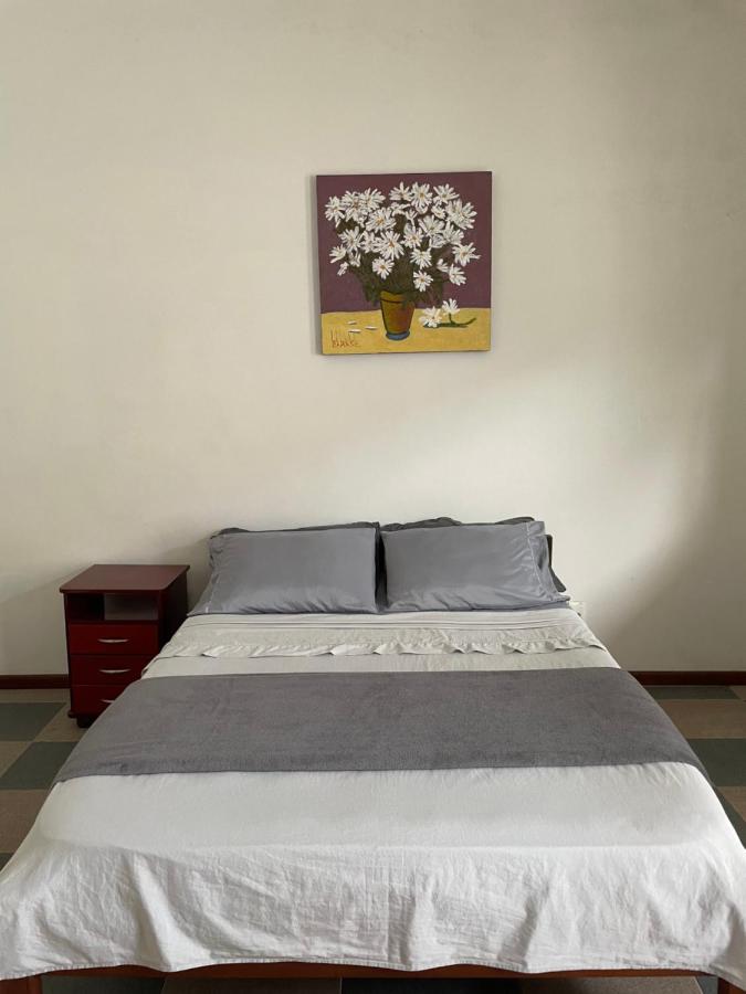 Suíte Família para até 4 pessoas em casa de praia em GUARUJÁ SP - B&B