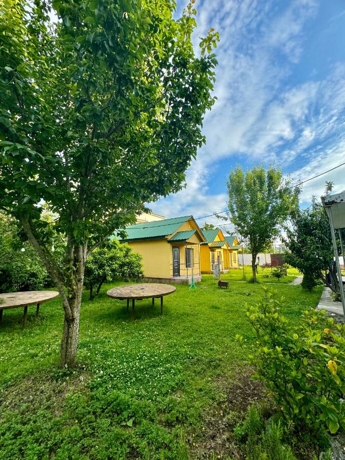 B&B Batoemi - Senima's paradise garden key - Bed and Breakfast Batoemi