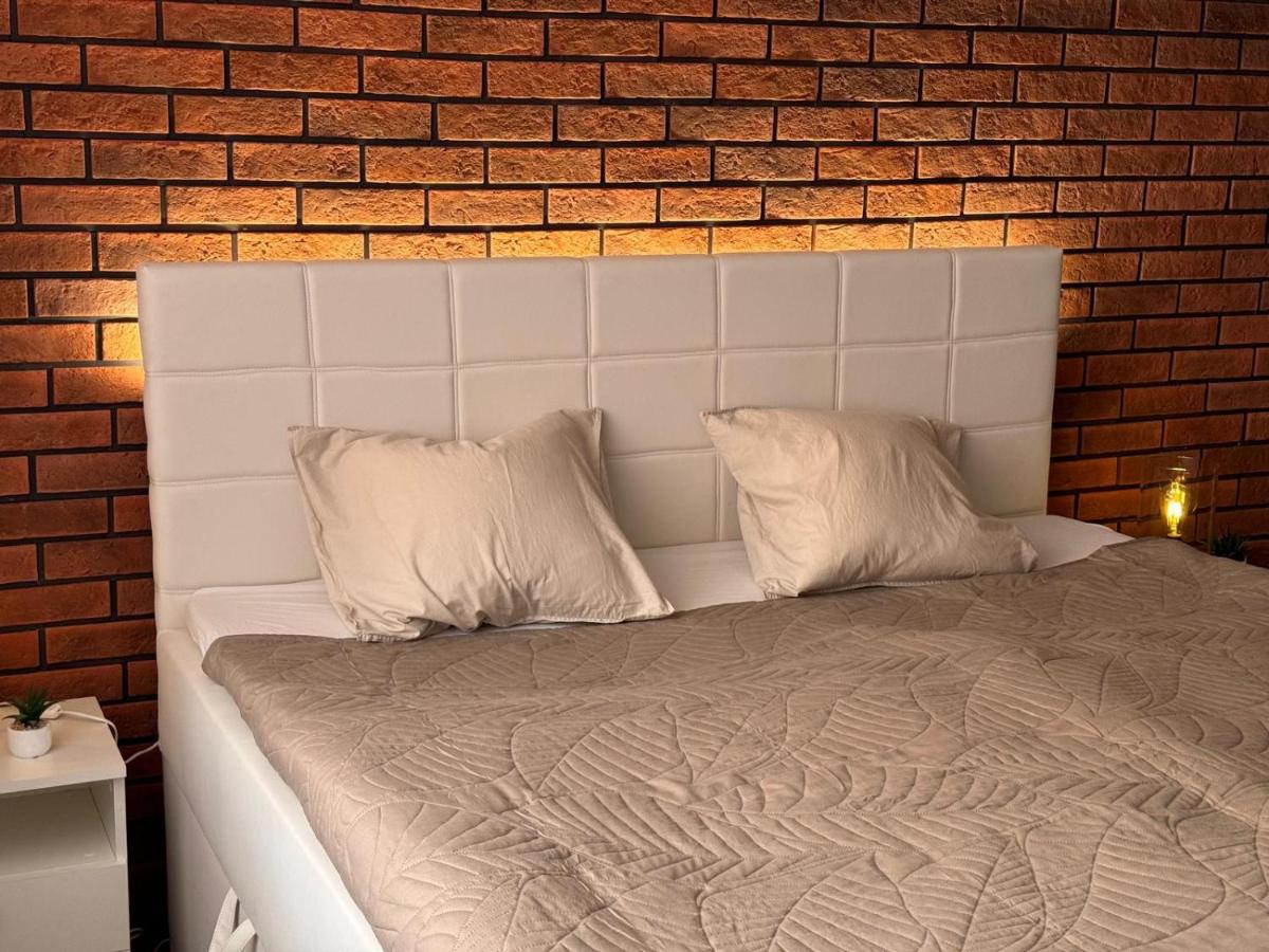 Rodinný apartmán v srdci Piešťan - Bed and Breakfast
