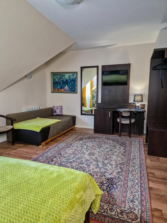 Triple Room with Private Bathroom