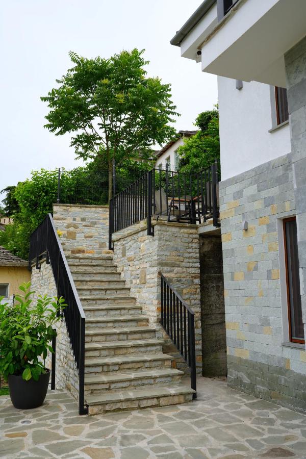 Castlefront Villa - B&B Gjirokastër