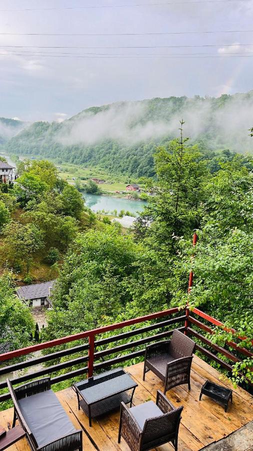 Small Bosnian House - B&B