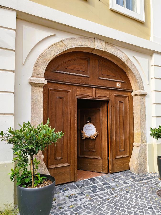 Városi Vendégház Szentendre - Bed and Breakfast