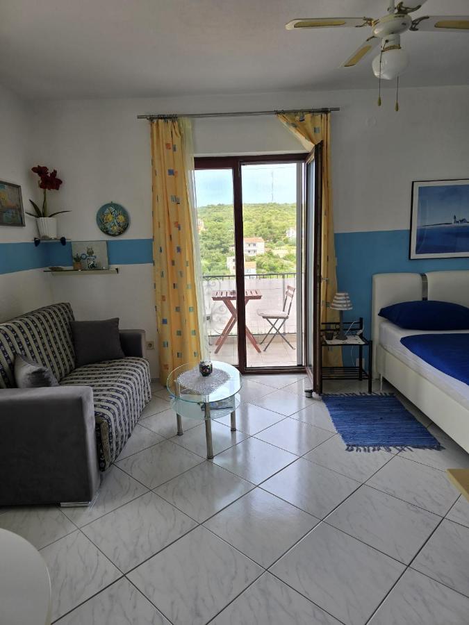 Studio Apartment with Sea View