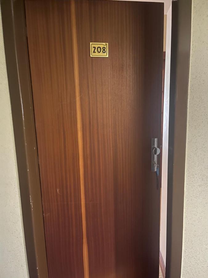 Appartamento Deluxe con 2 Camere da Letto e Balcone