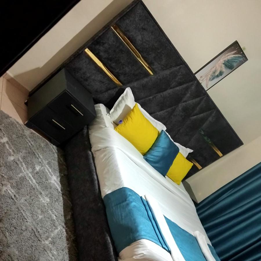 Shanvin Homes-2 Bedroom Ensuite Apartment close to Rupa Mall, Mediheal, St Lukes and TopHill Hospitals - B&B