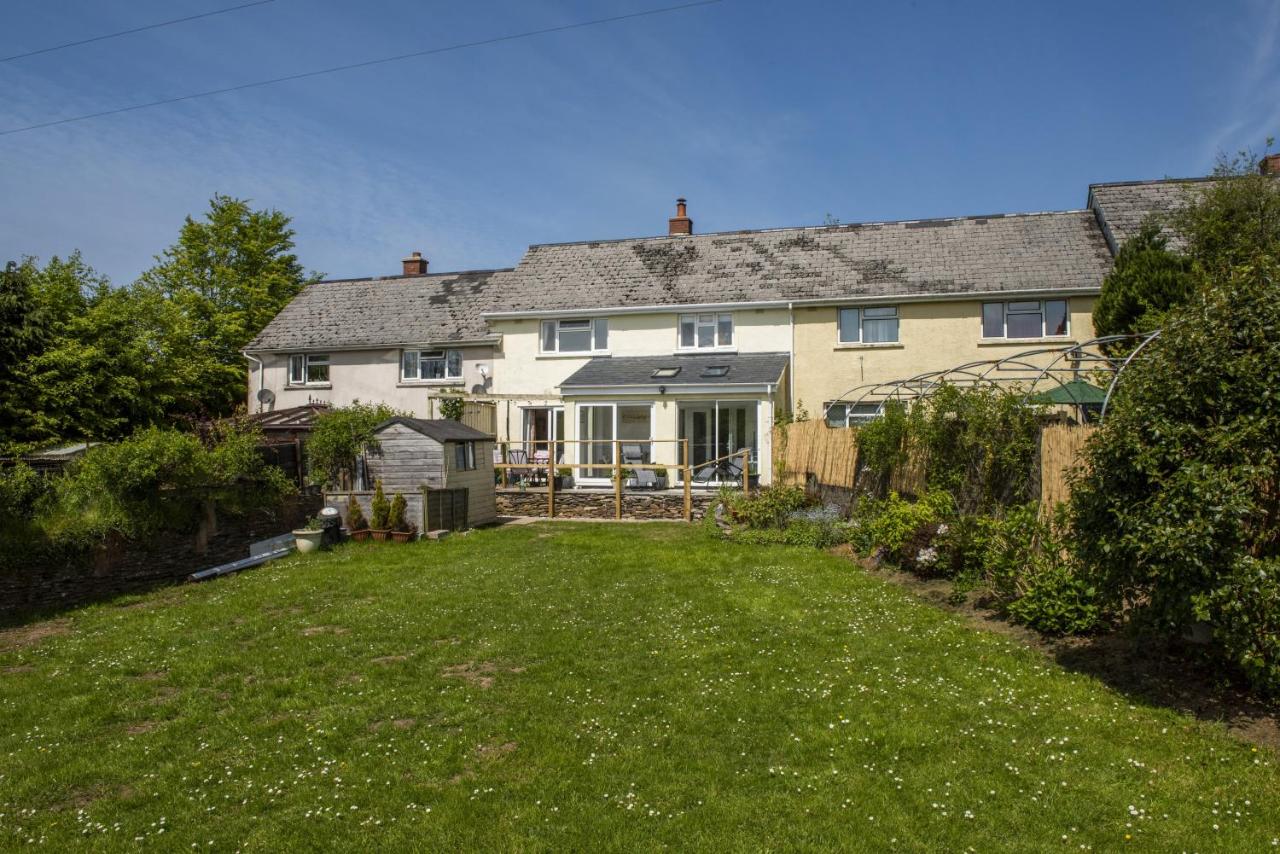 Brook Cottage - B&B