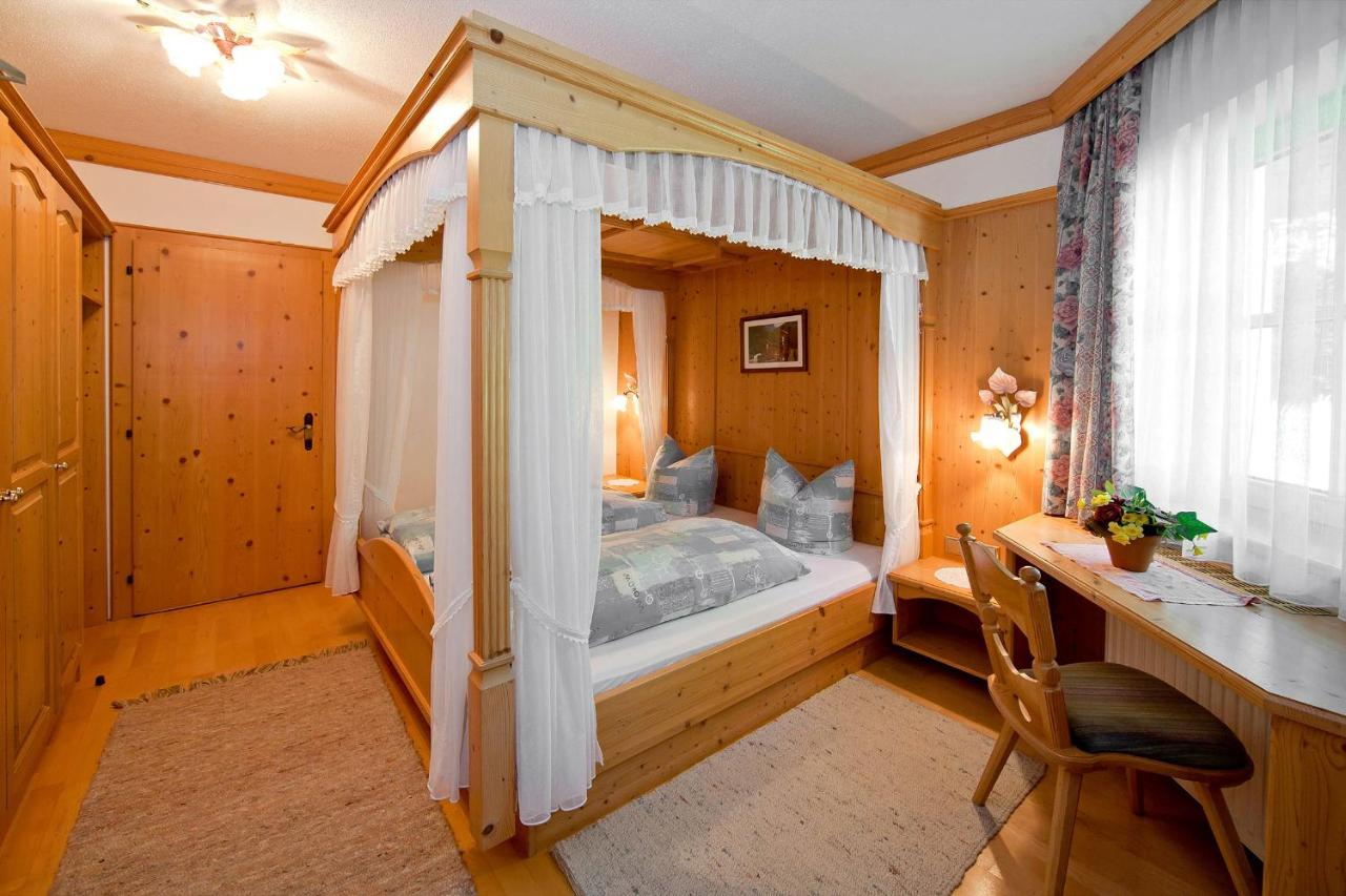 Appartamento Comfort con 2 Camere da Letto, Balcone e Vista Montagna