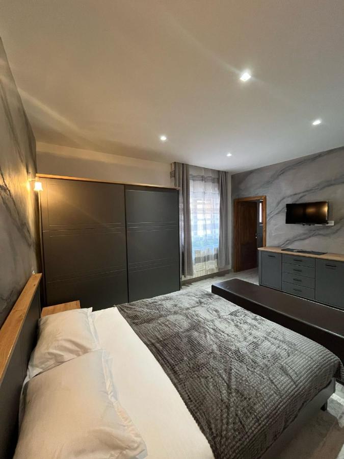 Lia House - B&B