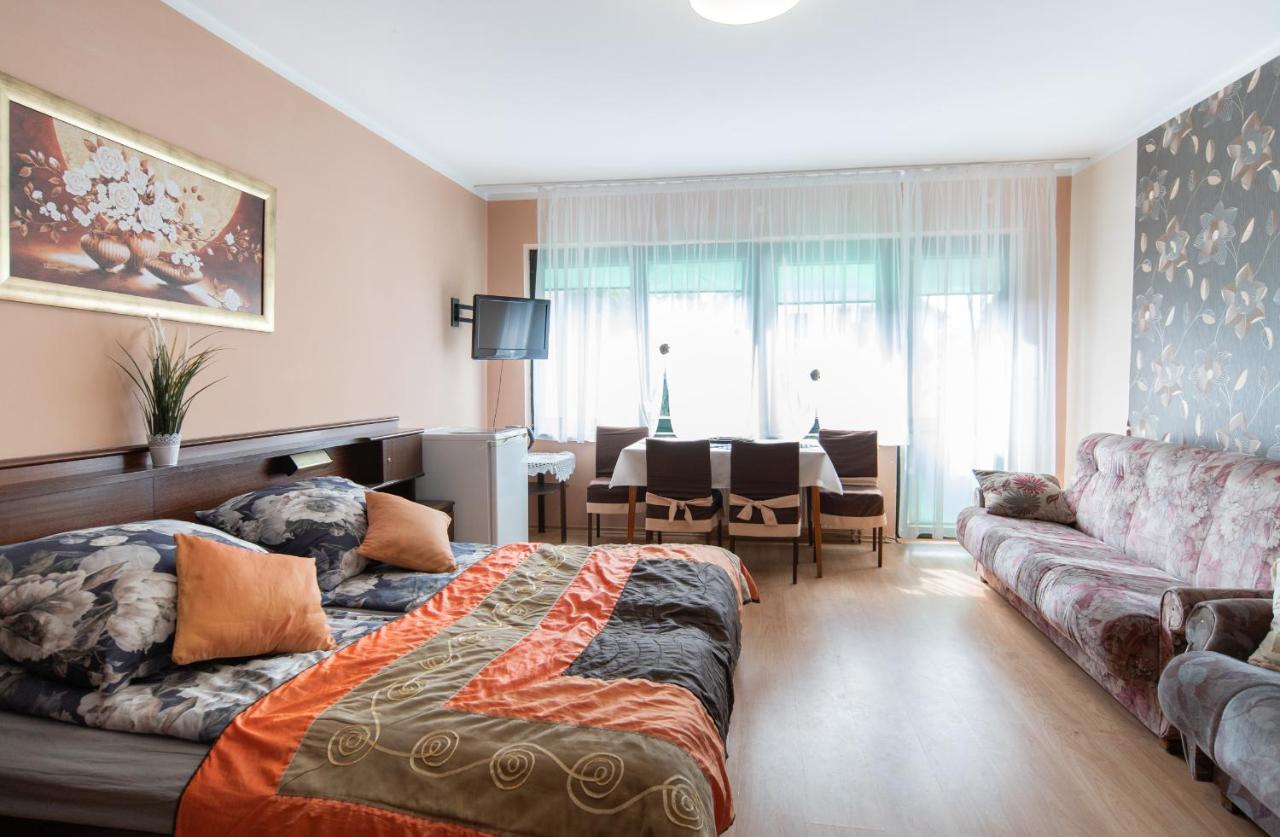 Habitación Familiar con vistas al jardín