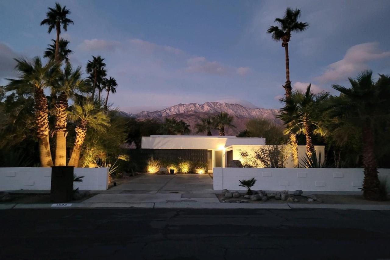 B&B Palm Springs - Tres Palmas Permit# 384 - Bed and Breakfast Palm Springs