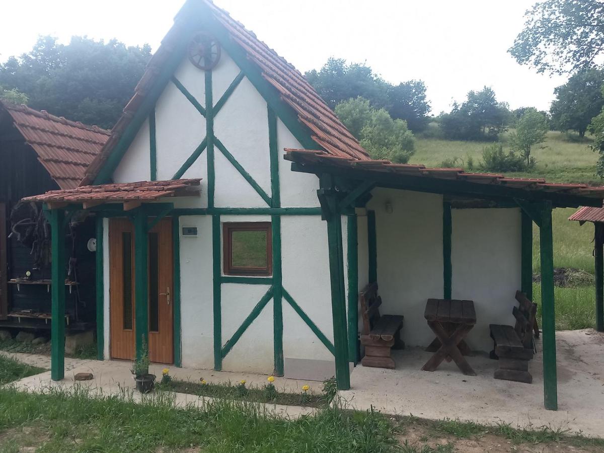 Kuća za odmor-Vikendica- - B&B