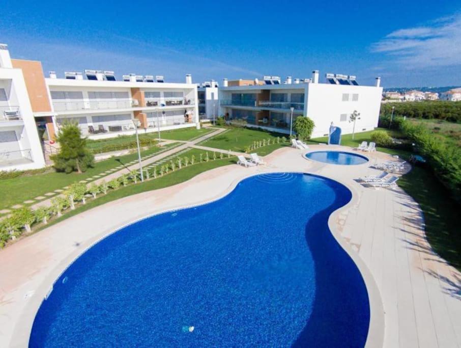 Superbe Appartement en Résidence avec Piscine - B&B