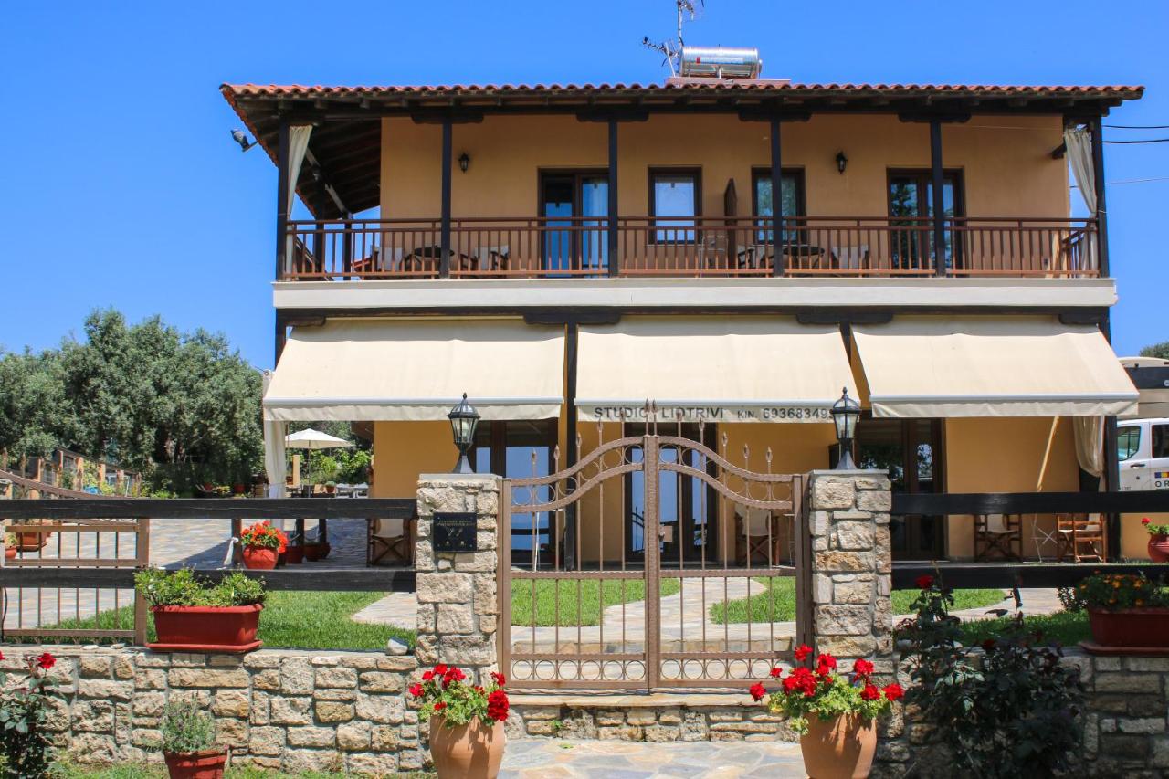 Studios Liotrivi Ouranoupolis - B&B Ouranoupolis