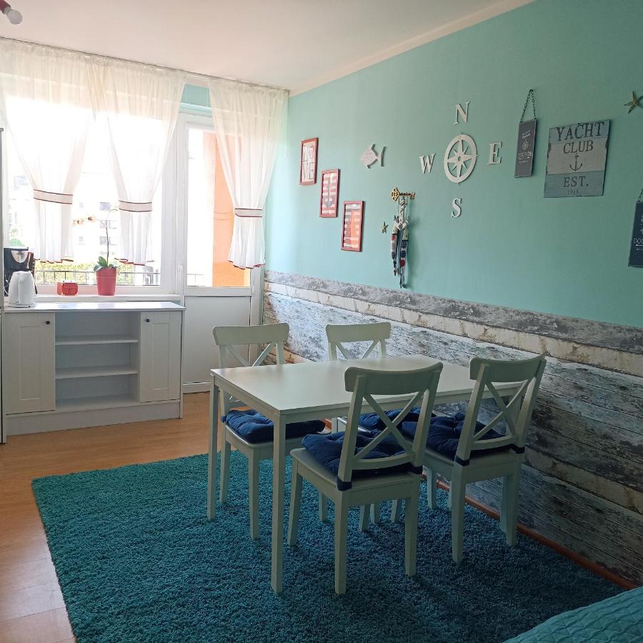 Vierbettzimmer mit Balkon