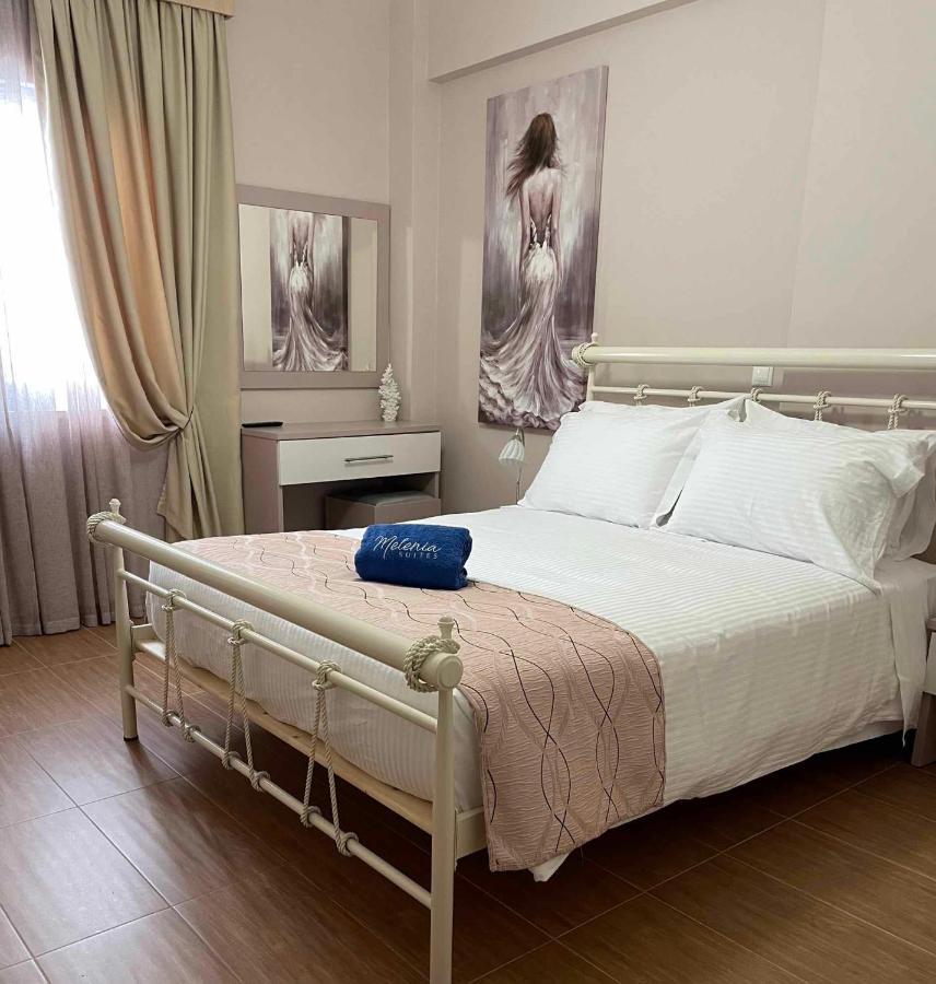 One-Bedroom Deluxe Apartment