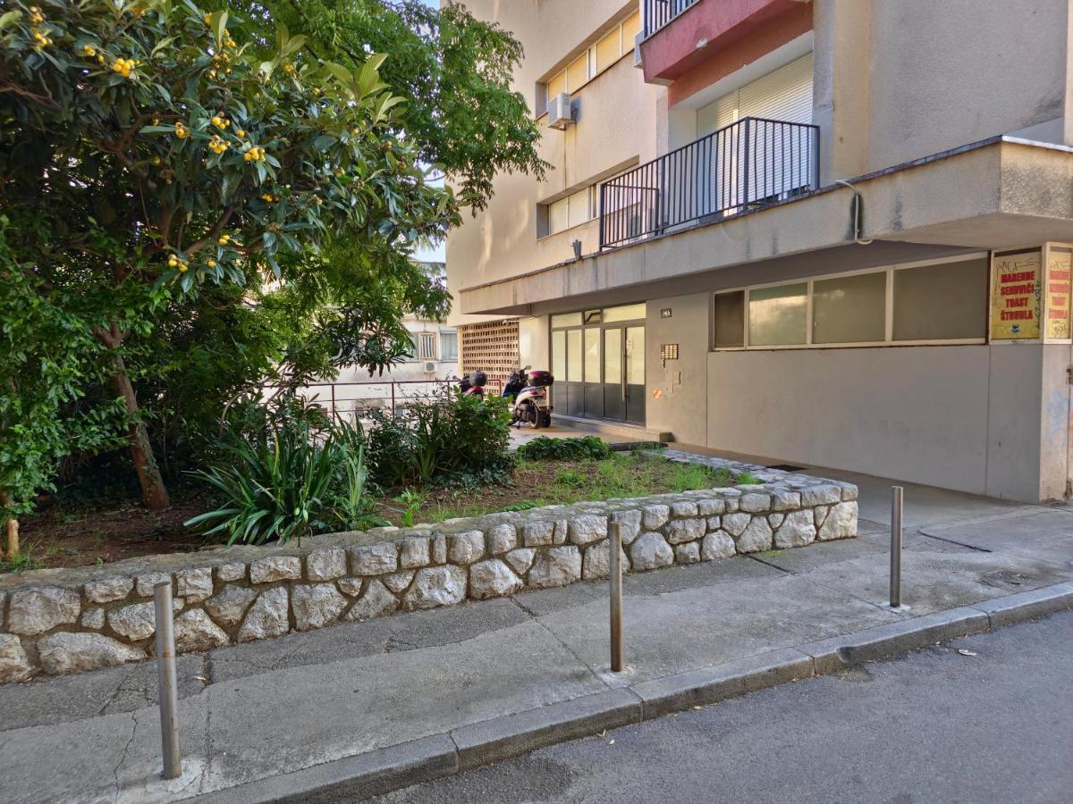 Apartment Andrada - Ferienwohnung