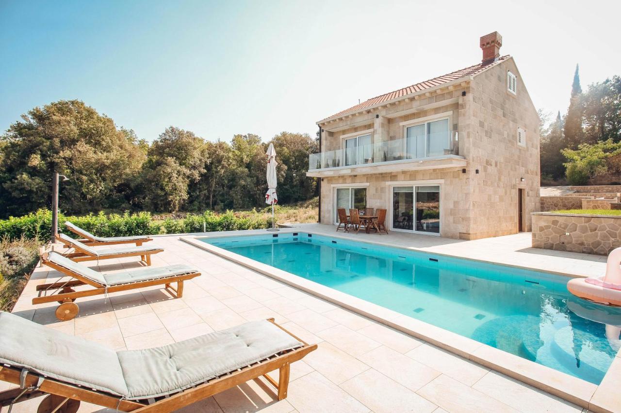 Villa Matanovi Dvori - B&B Čilipi