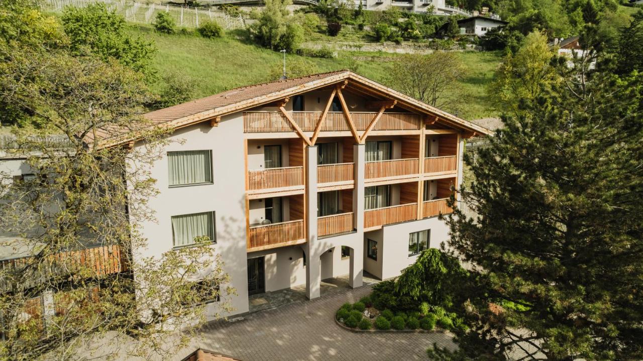 B&B Villandro - TANOVINUM APARTMENTS Neue moderne Apartments in der Nähe von Klausen Freibad Südtirol Card inklusive - Bed and Breakfast Villandro