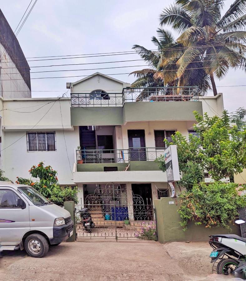 Swanky Sojourns Homestay - Ferienwohnung