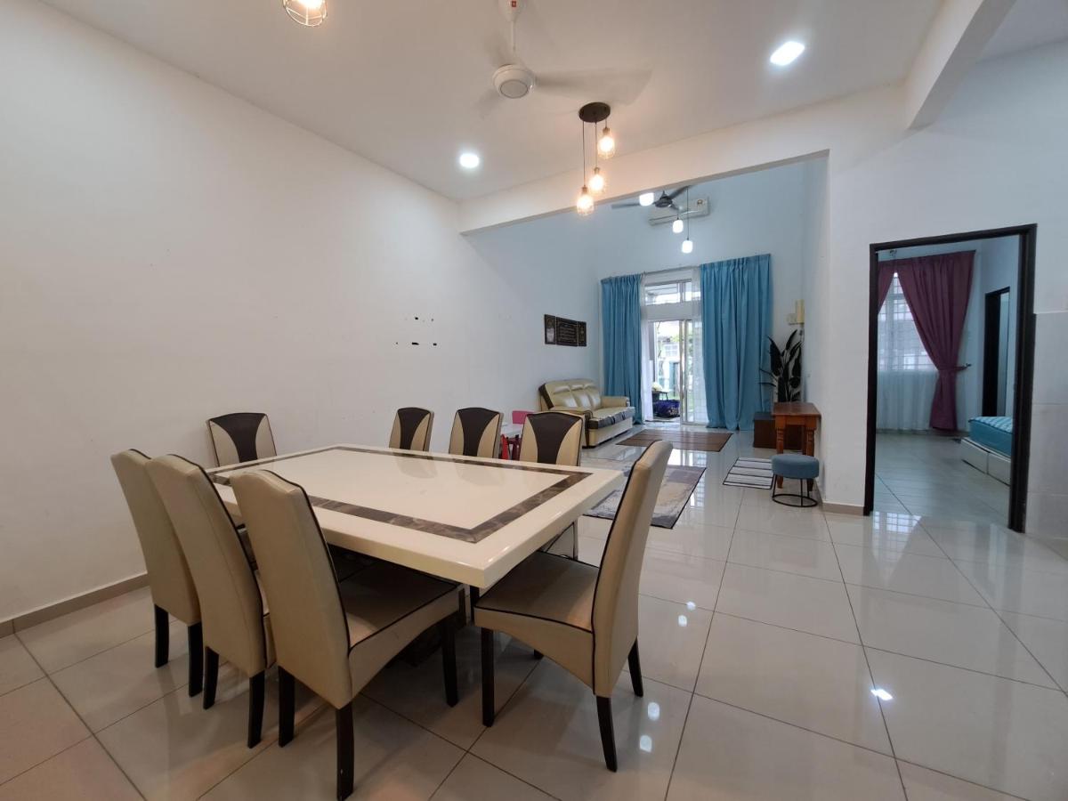 AchutraMuslim Residence - Ferienwohnung Kampung Ayer Keroh