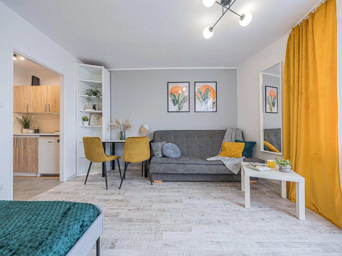 Hello Apartments Bora Komorowskiego - Ferienwohnung