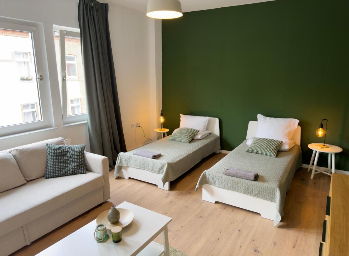 B&B Duisbourg - Big apartment with Parking, 30 min to Düsseldorf - Bed and Breakfast Duisbourg