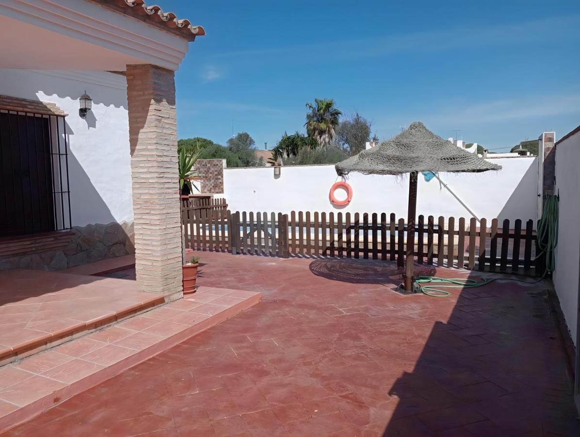 Encantador chalet con piscina privada - B&B