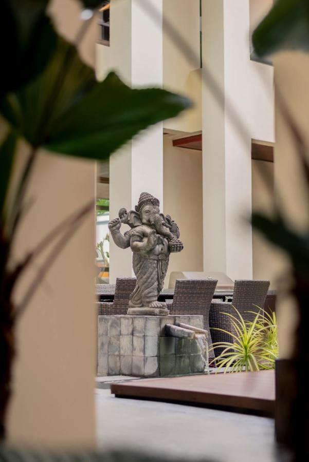 Luxury Thai Style Swimming Pool Villa, Private housekeeper,6 Bedrooms - Bed and Breakfast