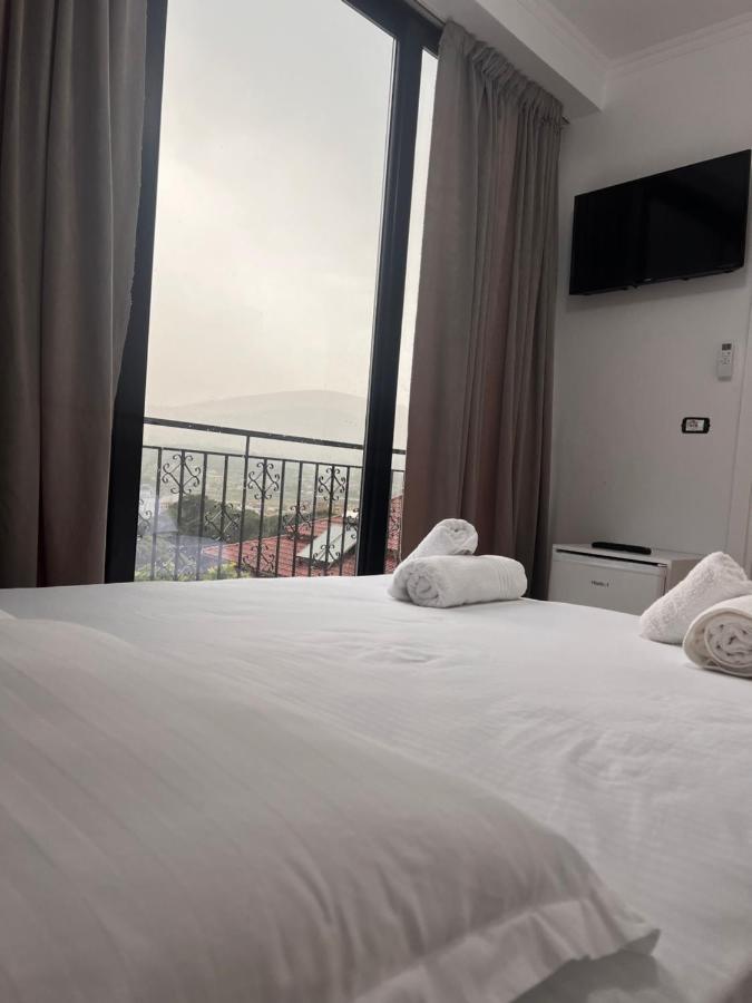 Chambre Double – Vue sur Lac