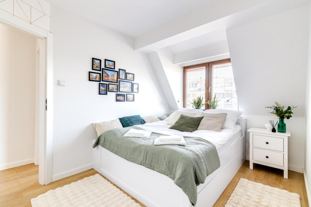 Apartment with City View