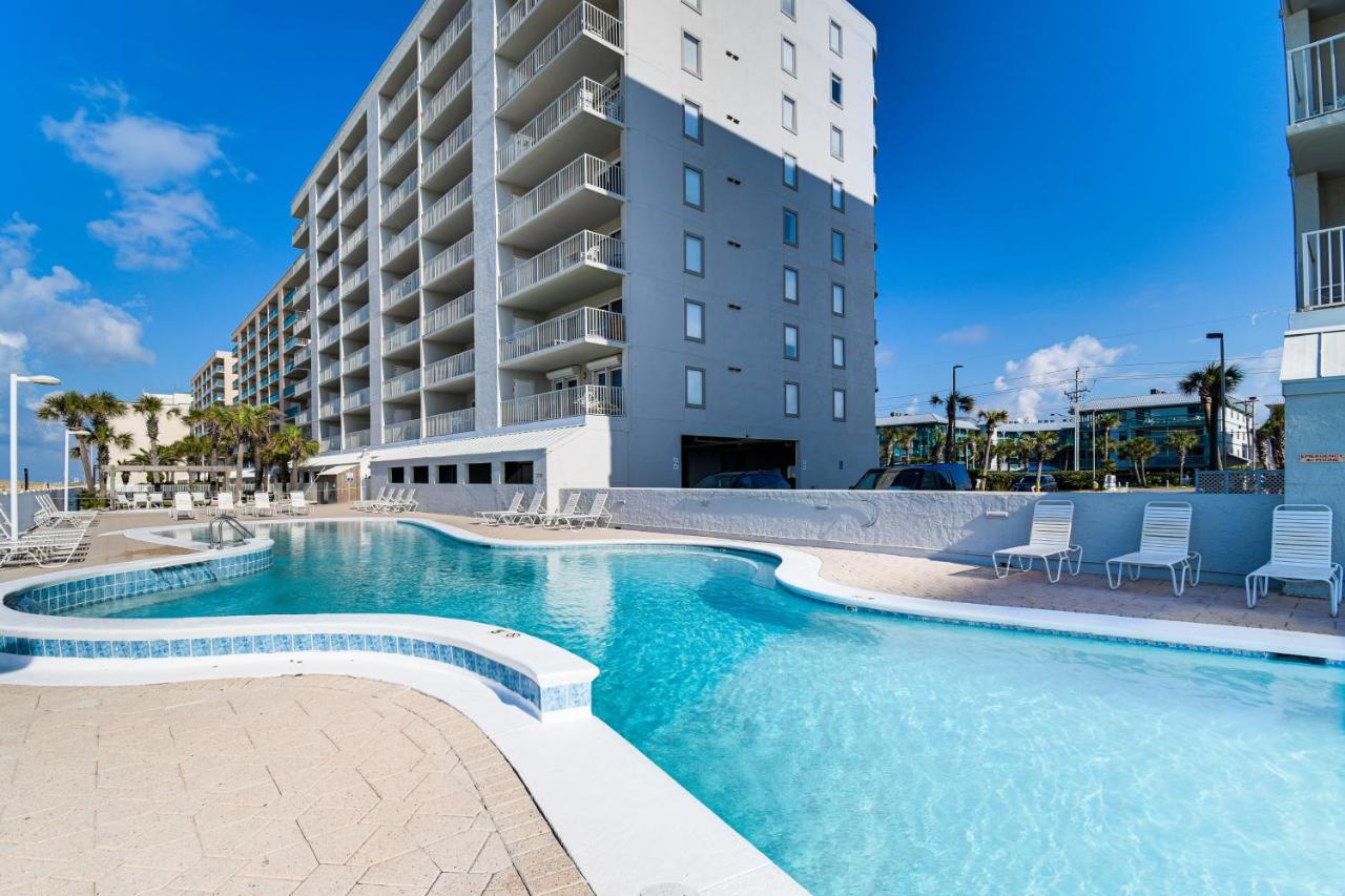Beachfront Condo in Gulf Shores with Pool Access! - Ferienwohnung Gulf Shores