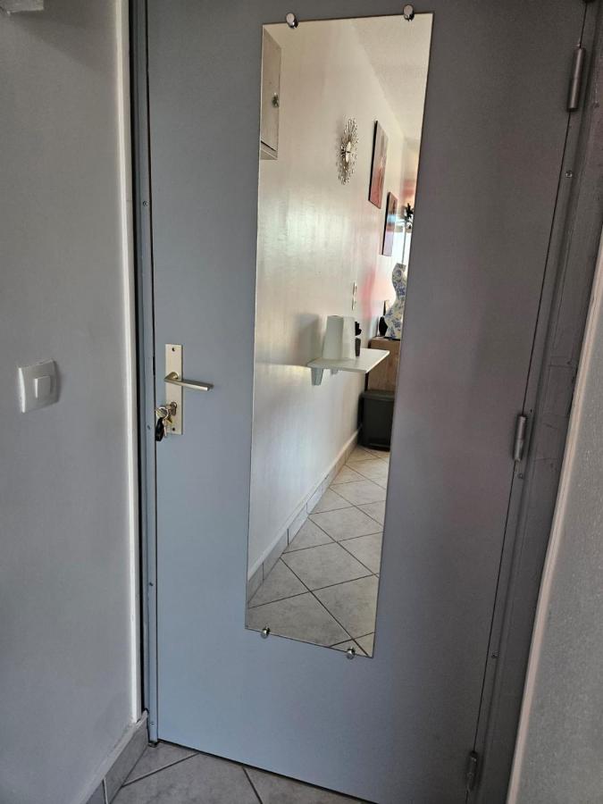 Studio village naturiste vue sur port nature 7 - Chambres d’hôtes Le Cap d'Agde