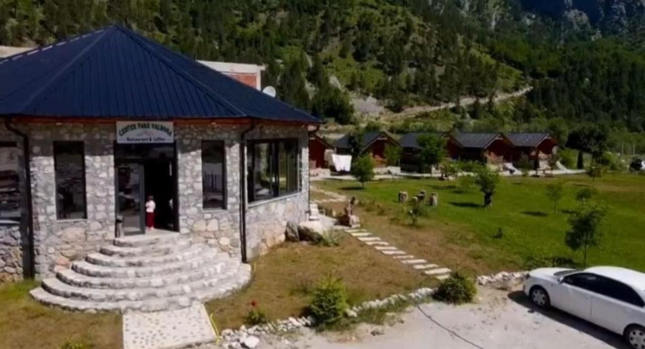 CNTR PARK VALBONa - B&B