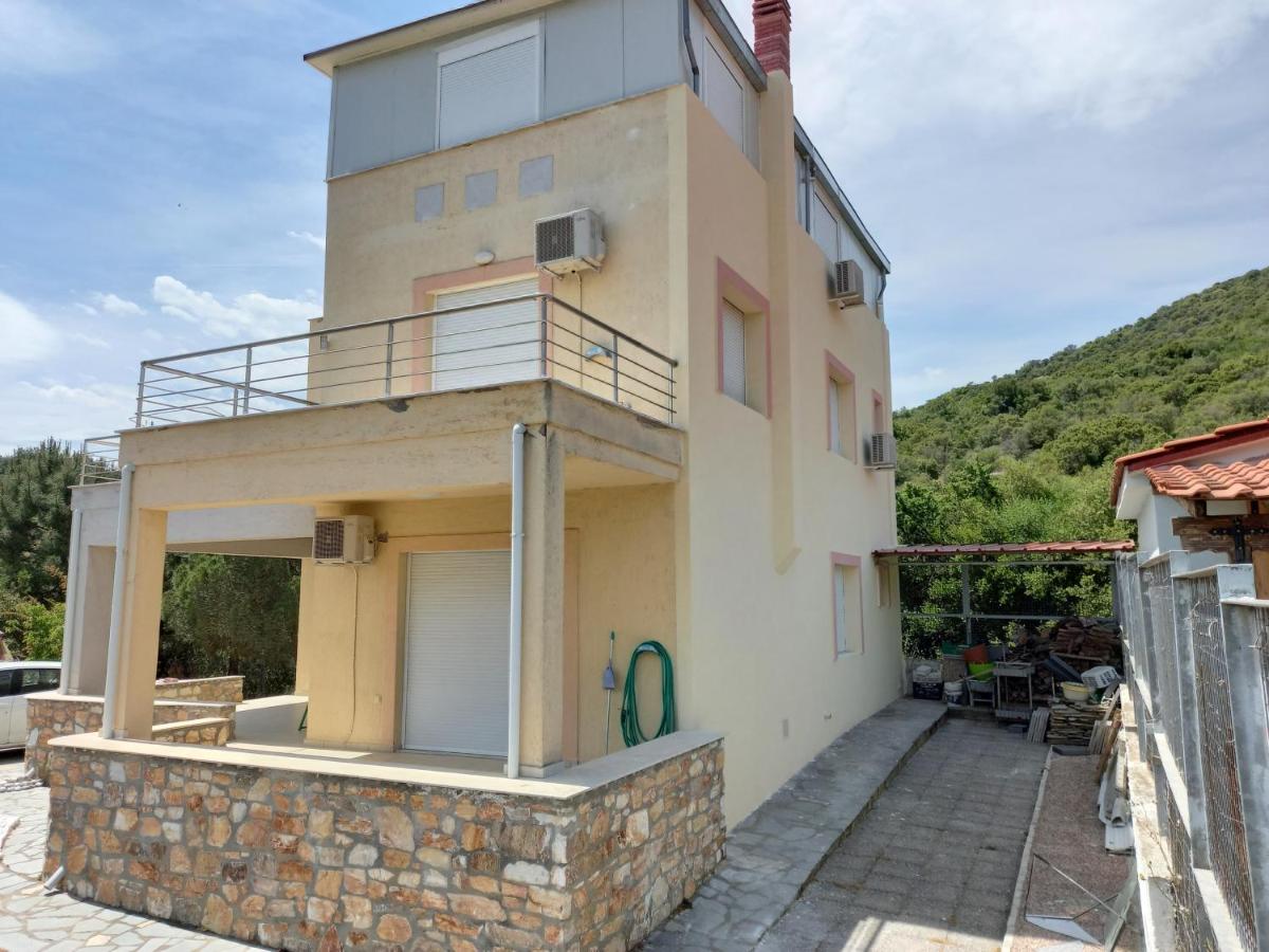 Mountain & Sea View VILA - B&B