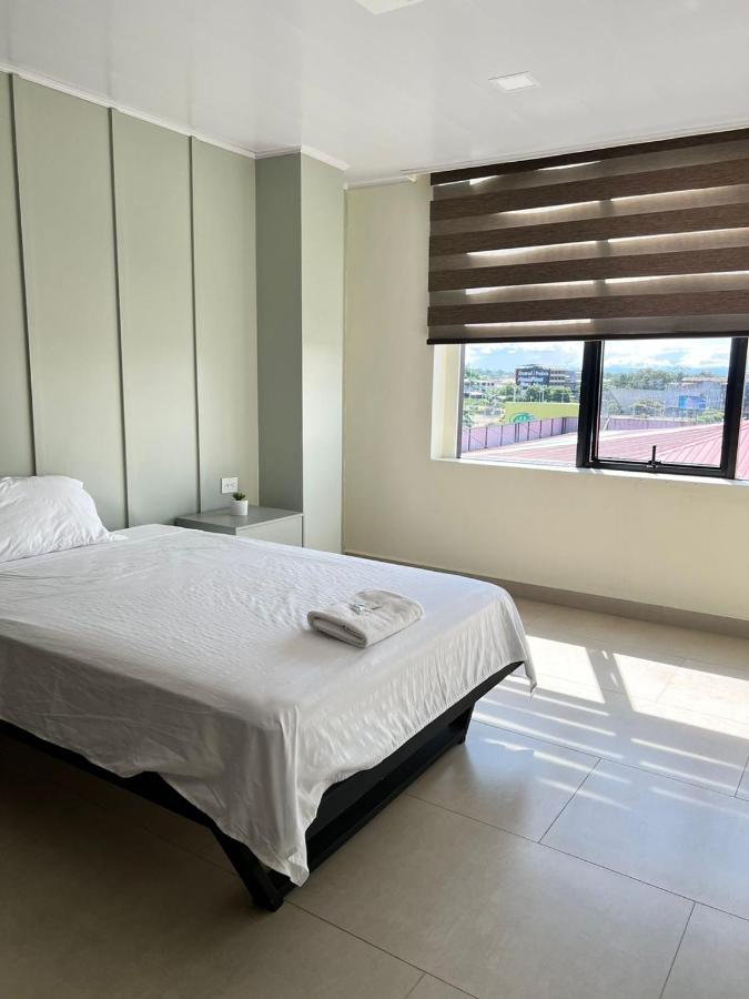 B&B Nueva Loja - Hotel Amazonas Suite , habitación sencilla - Bed and Breakfast Nueva Loja