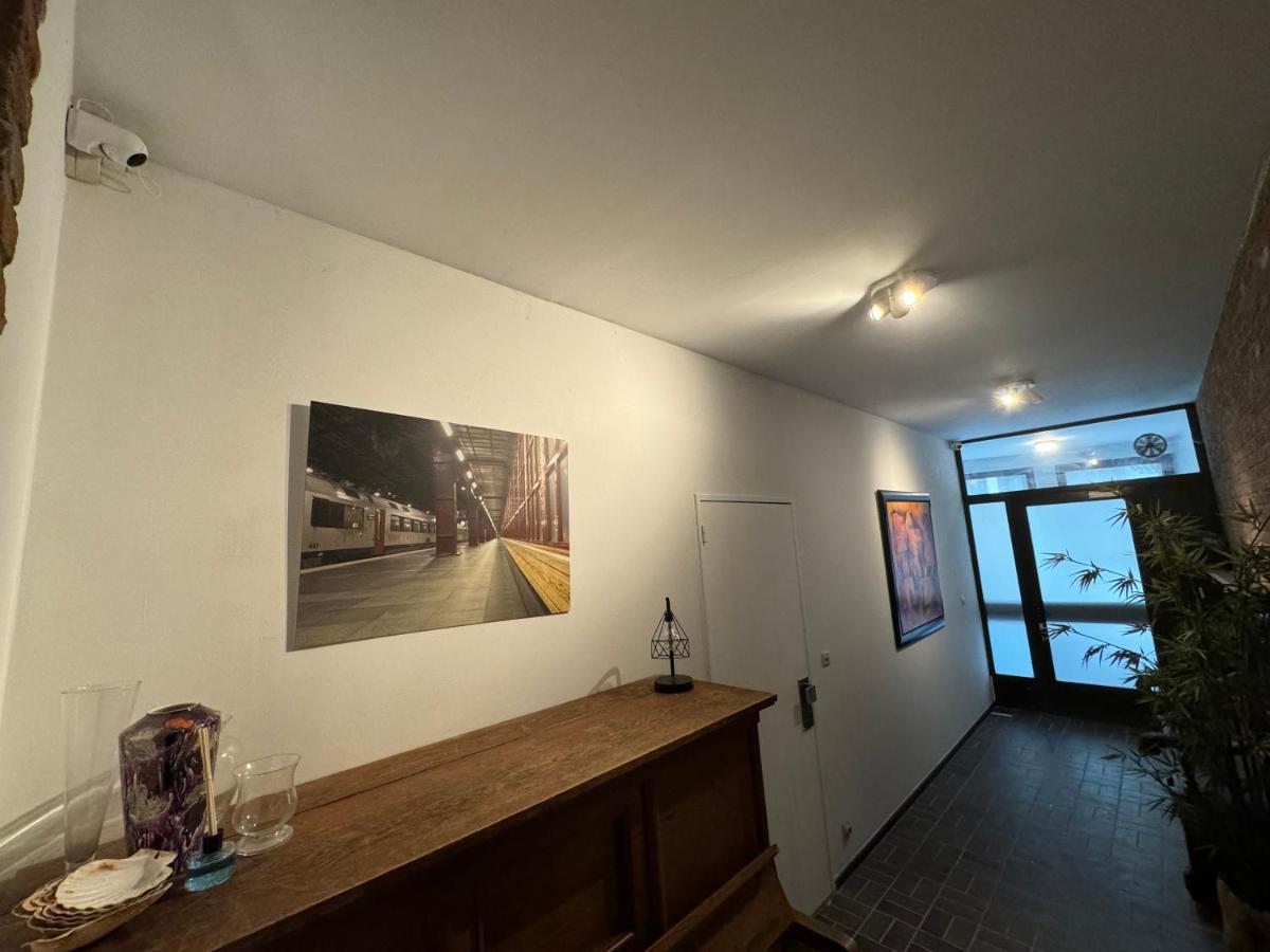 Loft with big terrace city center MEIR - B&B