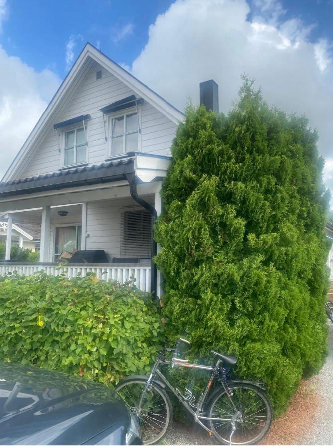 Home for your trip 10 minutes from Oslo airport with free parking - Chambres d'hôtes Kløfta