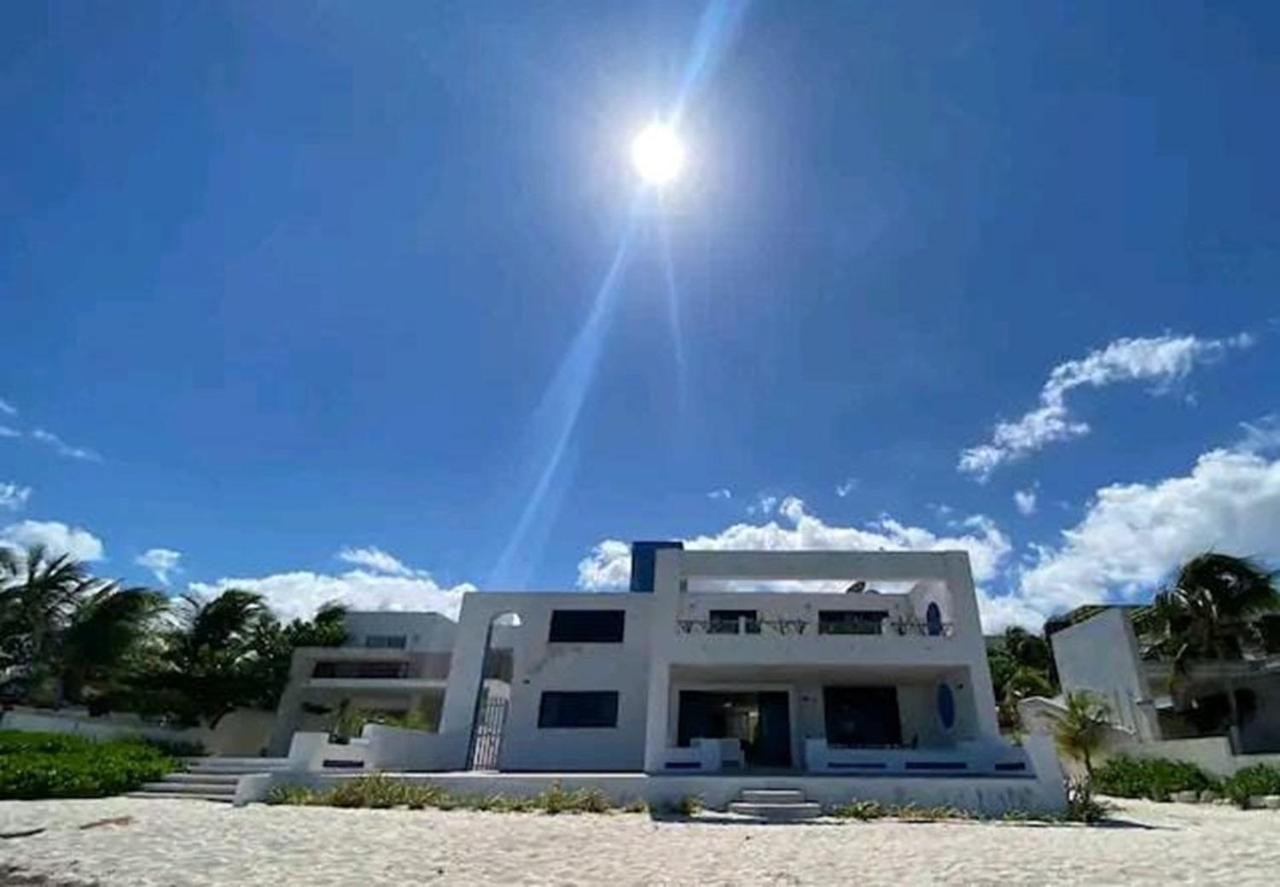 B&B Progreso - Don Lalo, family villa with sandy beach at your feet. - Bed and Breakfast Progreso