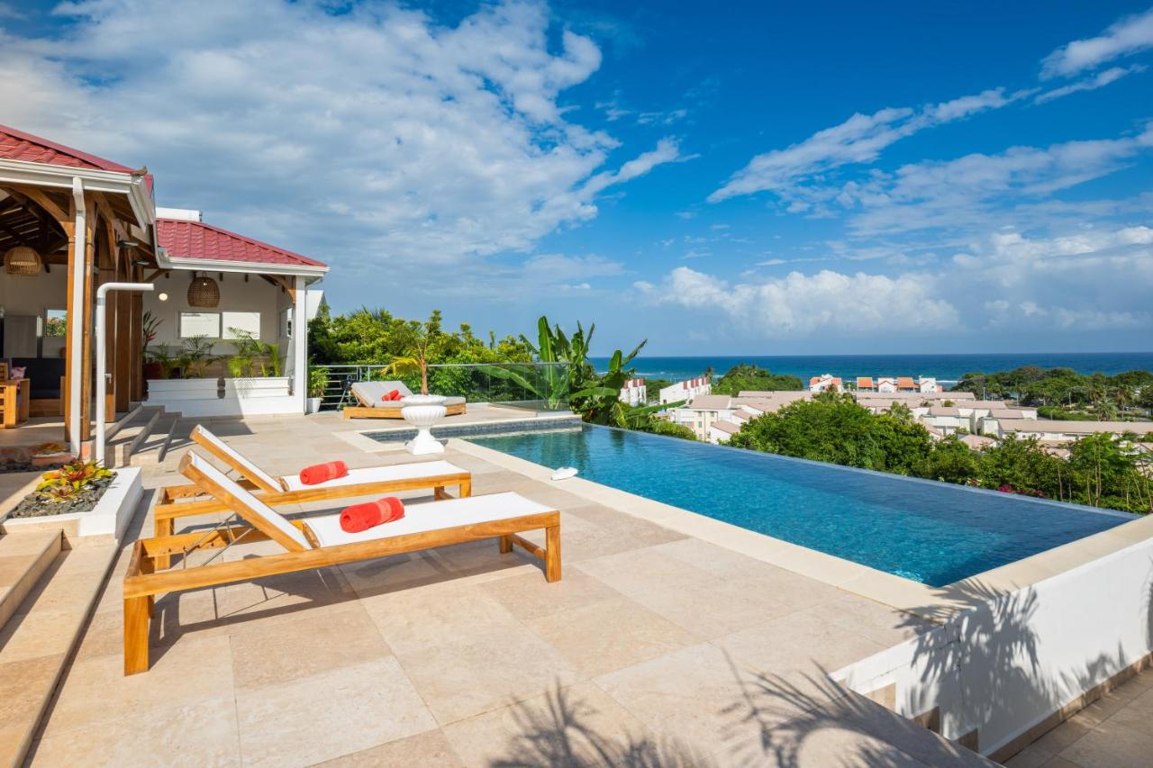 Résidence Les Raisins Clairs - Villas standing 4 étoiles , vue sur mer panoramique & piscine à débordement - B&B