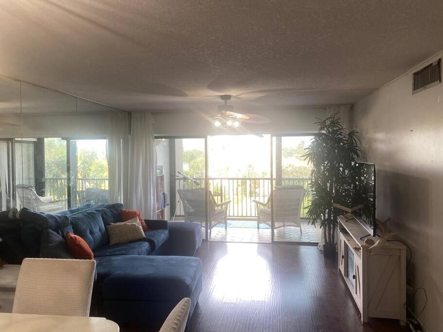 Island Beach Villa 2Beds 2baths - Chambres d’hôtes